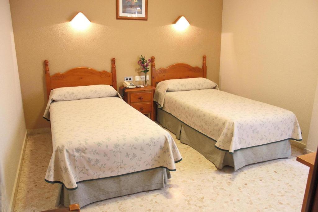Hotel Abadi กอร์โดบา ห้อง รูปภาพ