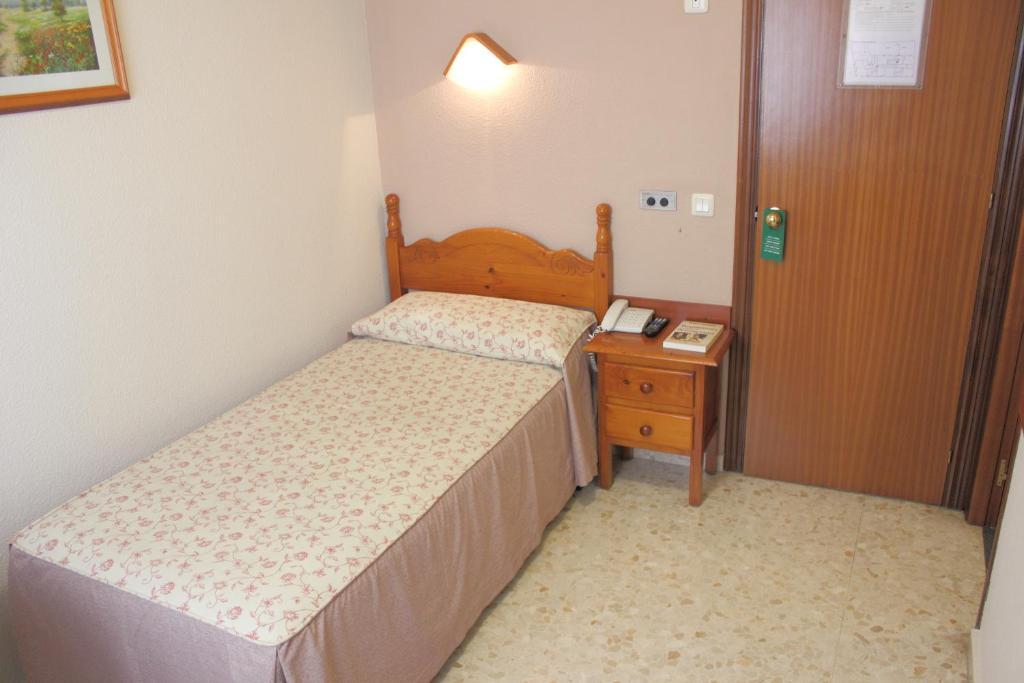 Hotel Abadi กอร์โดบา ห้อง รูปภาพ