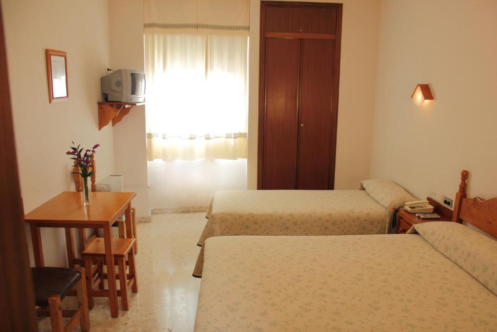 Hotel Abadi กอร์โดบา ห้อง รูปภาพ