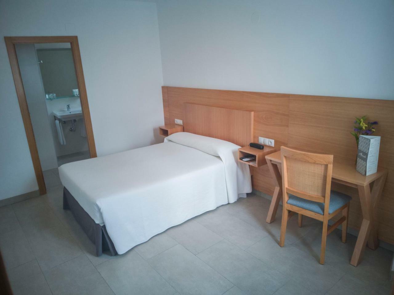 Hotel Abadi กอร์โดบา ภายนอก รูปภาพ