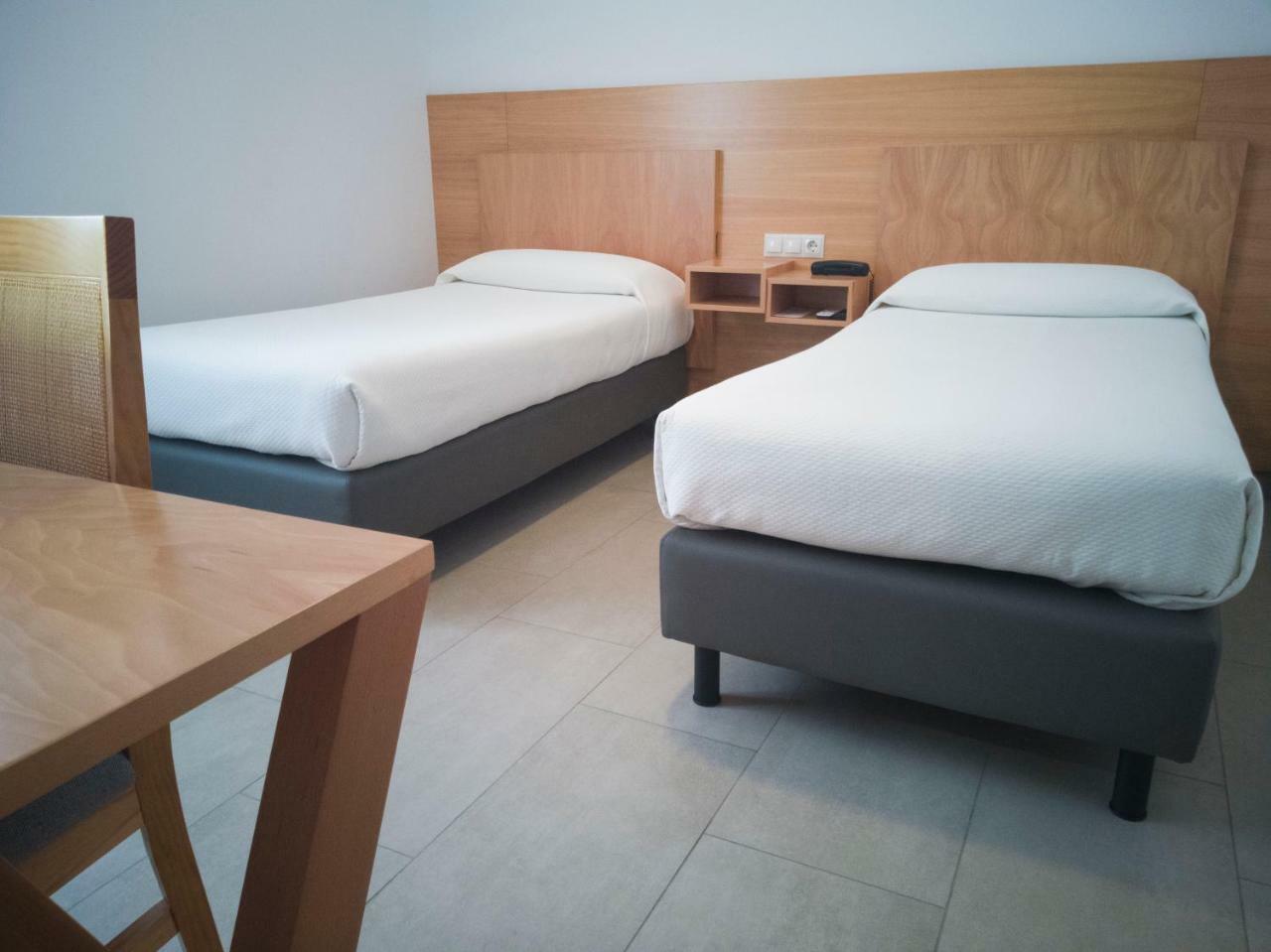 Hotel Abadi กอร์โดบา ภายนอก รูปภาพ